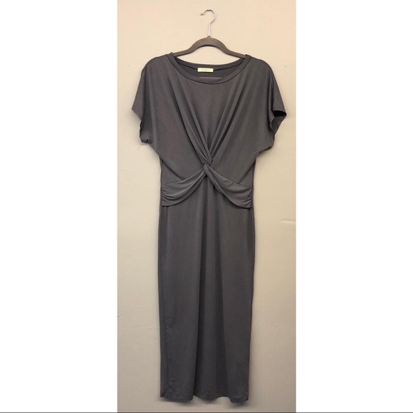 Ladies dress - Picture 1 of 3